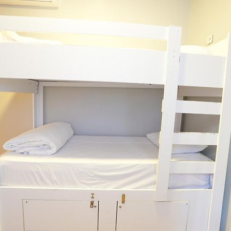 Cheers Vintage Hostel Istanbul Exteriör bild A bunk bed